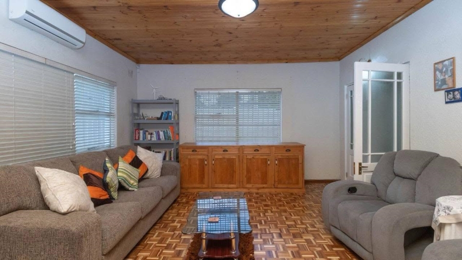 3 Bedroom Property for Sale in De Kuilen Western Cape